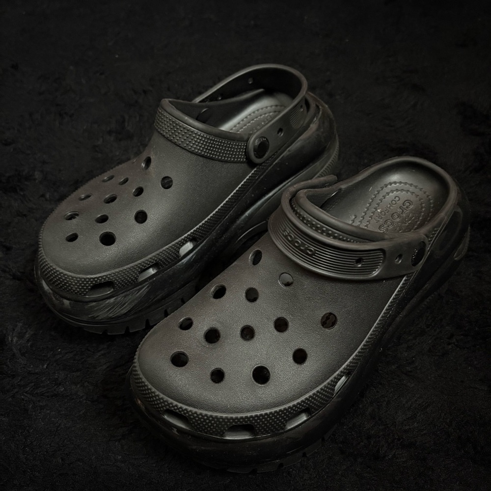 Black Platform Crocs